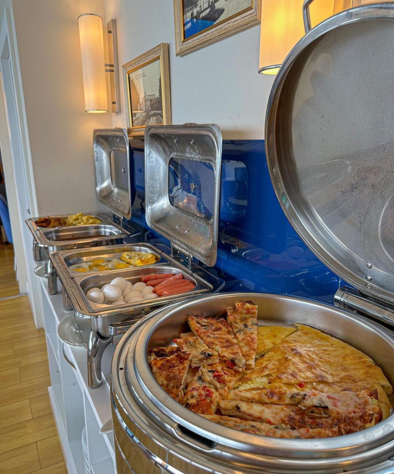 Orbi City Aparthotel Batumi Kültér fotó