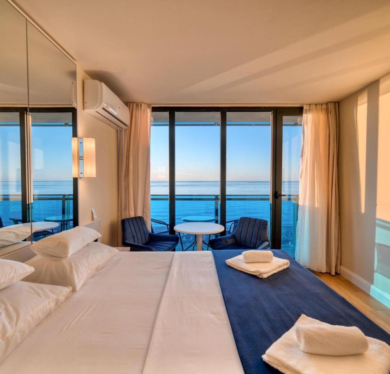 Orbi City Aparthotel Batumi Kültér fotó