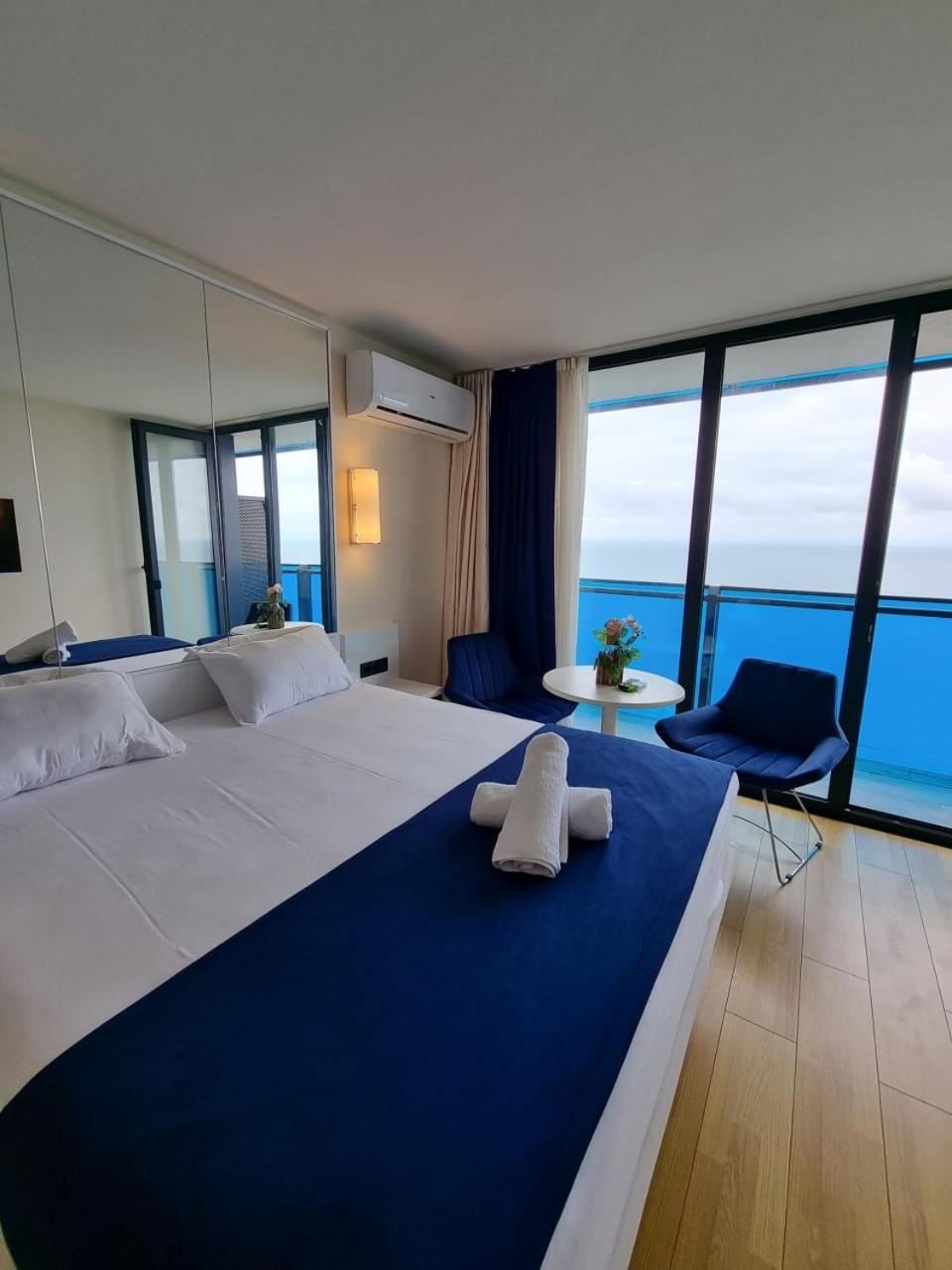 Orbi City Aparthotel Batumi Kültér fotó