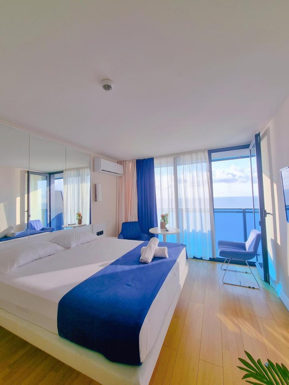 Orbi City Aparthotel Batumi Kültér fotó