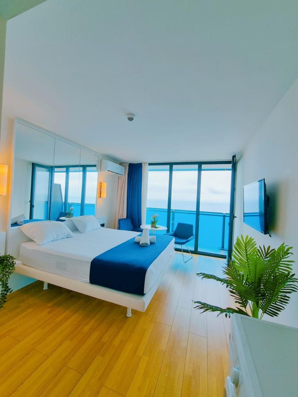Orbi City Aparthotel Batumi Kültér fotó